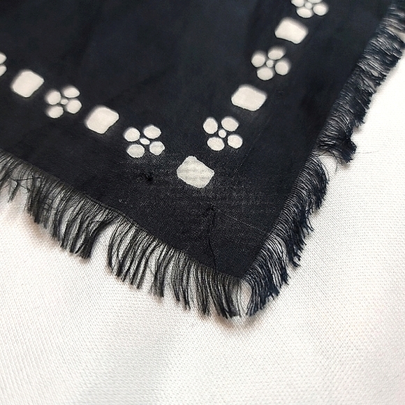 *Rare* Coach Wanted Script Woven Shawl - Picture 7 of 7